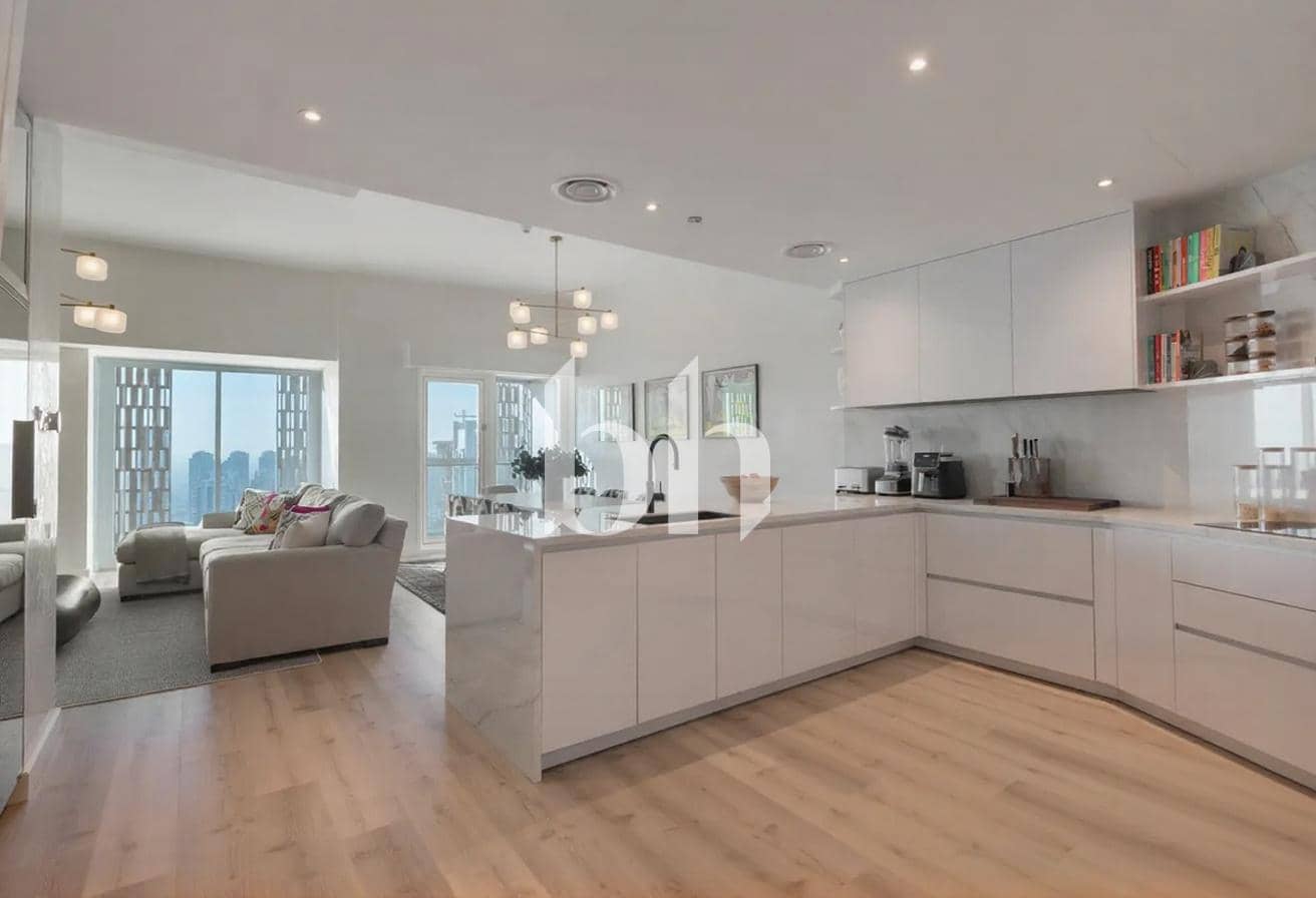 3 Bedroom Apartment in Cayan Tower - photo 1