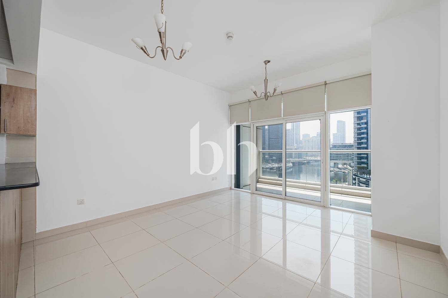 2 Bedroom Apartment in Continental Tower - photo 2