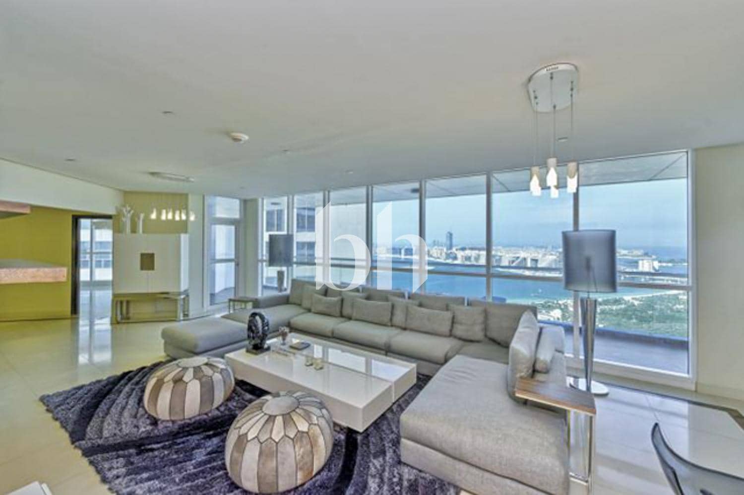 3 Bedroom Apartment in 23 Marina - photo 1