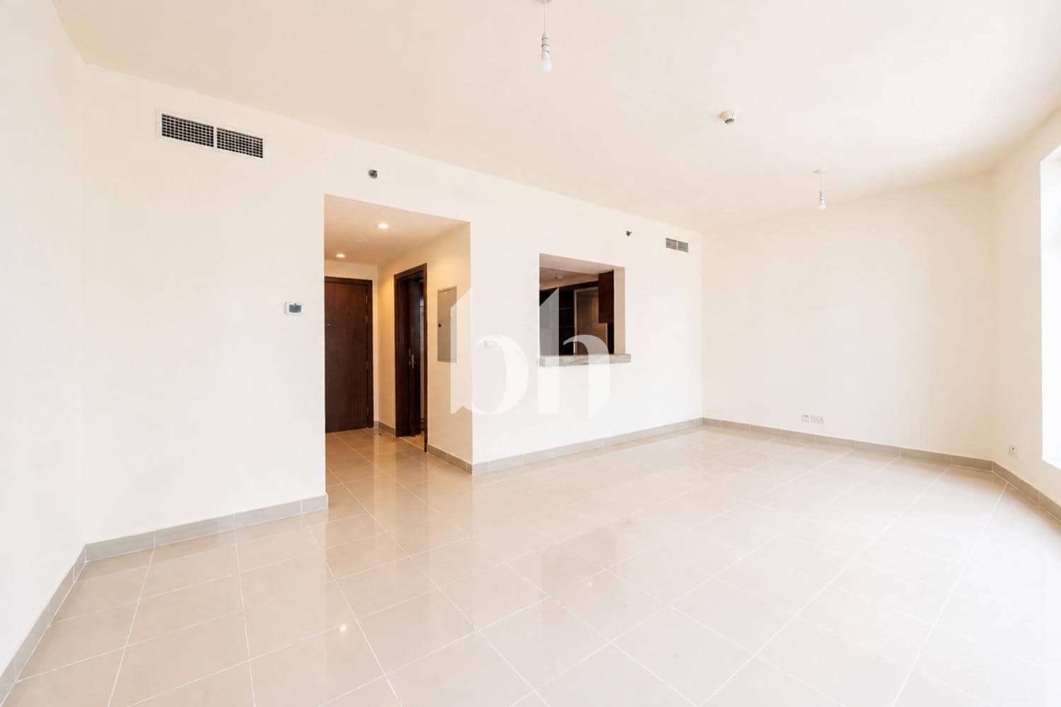 2 Bedroom Apartment in Bonaire Tower - photo 1