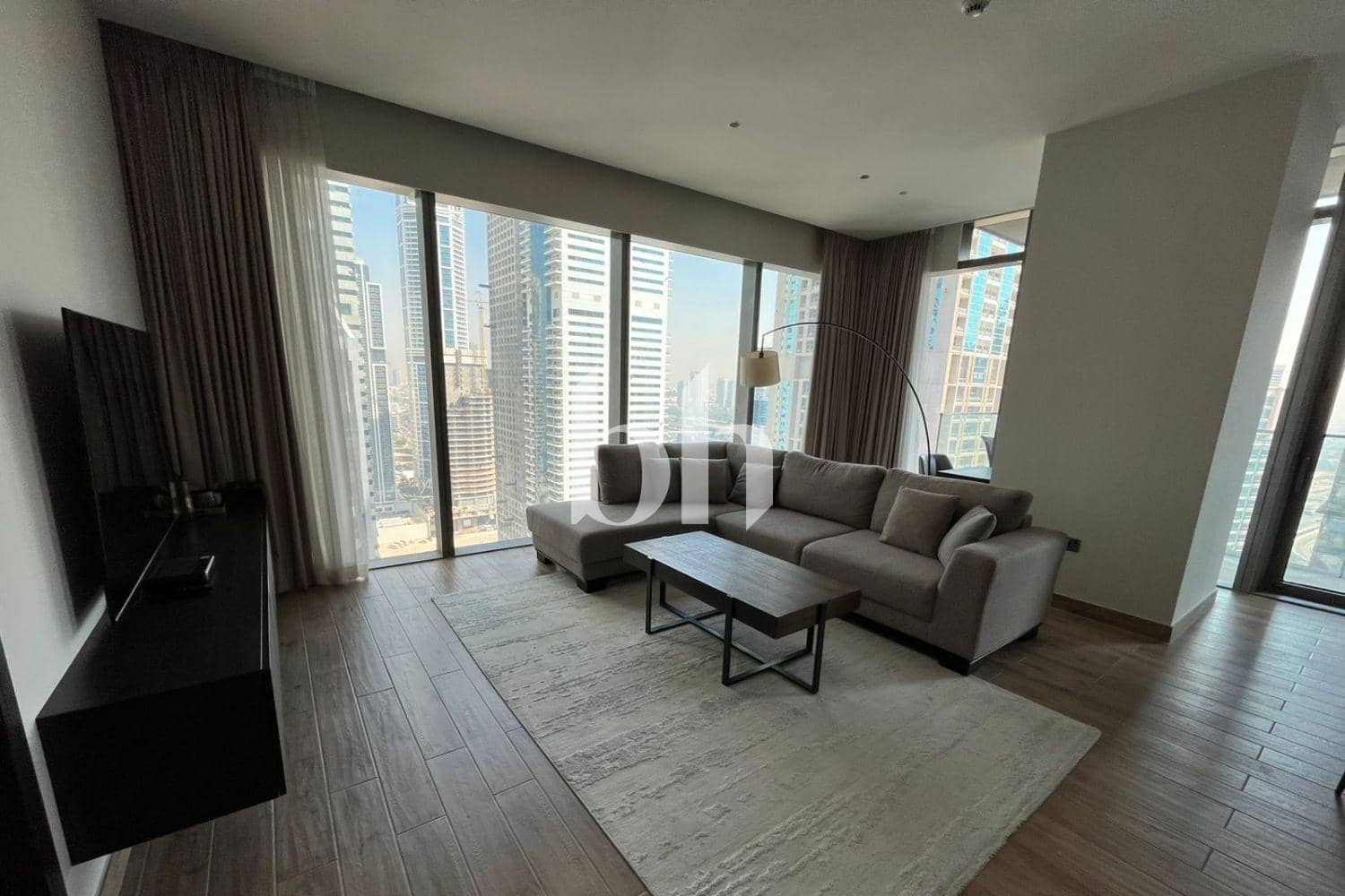 2 Bedroom Apartment in Jumeirah Living Marina Gate - photo 1