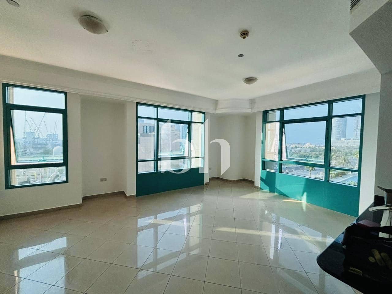 2 Bedroom Apartment in Marina Crown