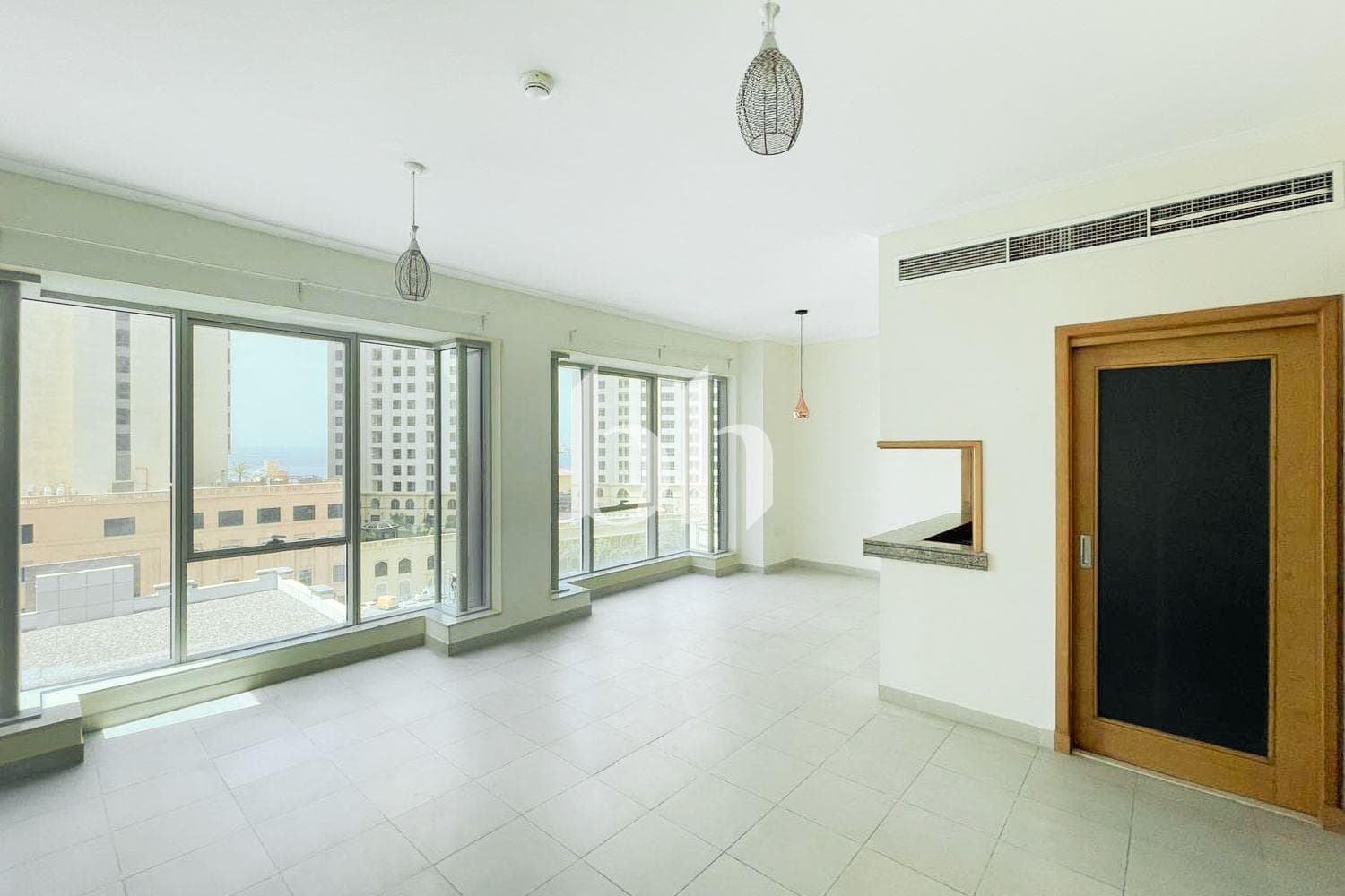 1 Bedroom Apartment in Aurora Tower, Marina Promenade