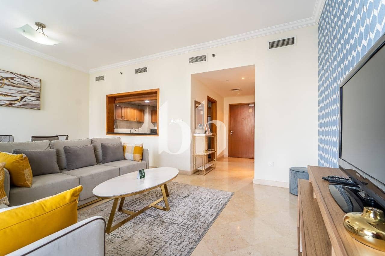 2 Bedroom Apartment in Dorra Bay - photo 2