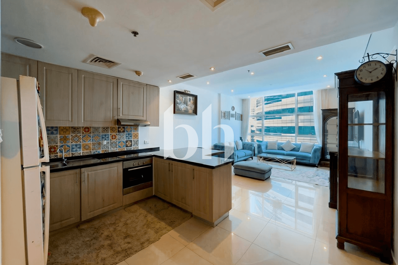 2 Bedroom Apartment in Yacht Bay - photo 2