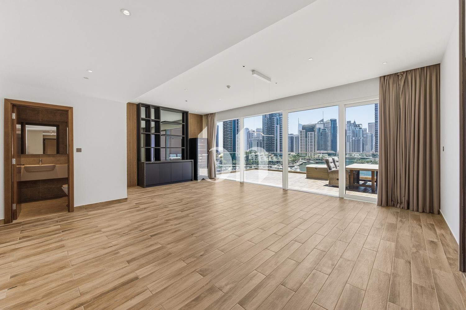 4 Bedroom Apartment in Marina Gate 1 - photo 1