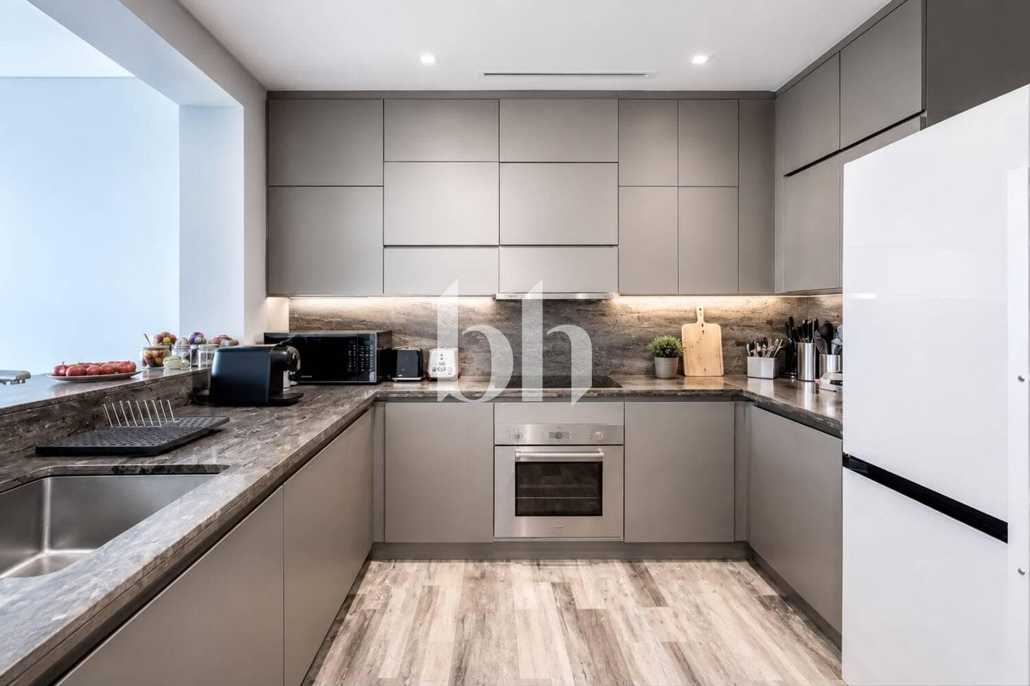 1 Bedroom Apartment in Damac Heights - photo 2