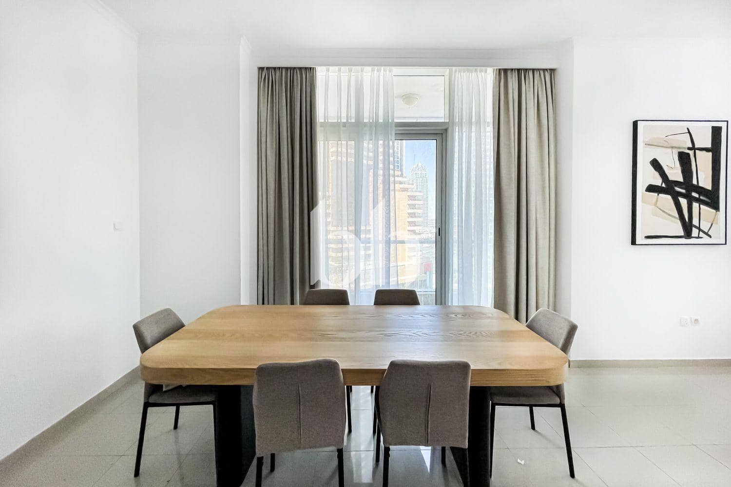 1 Bedroom Apartment in Botanica Tower