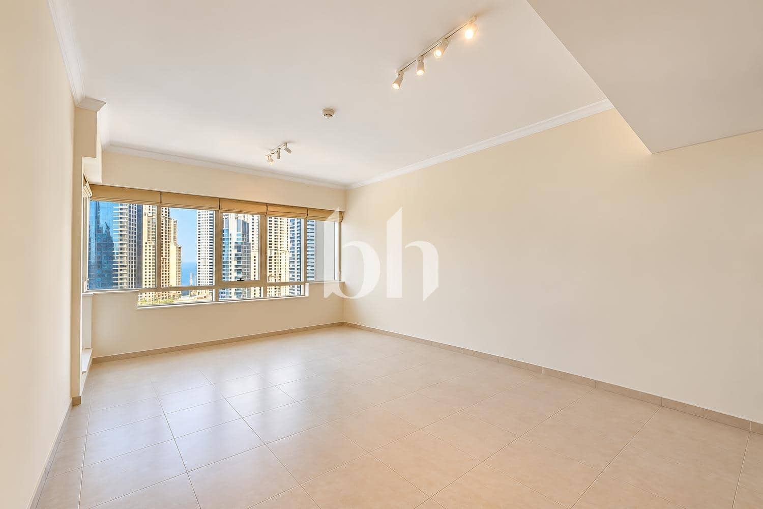 1 Bedroom Apartment in Al Majara 2 - photo 1