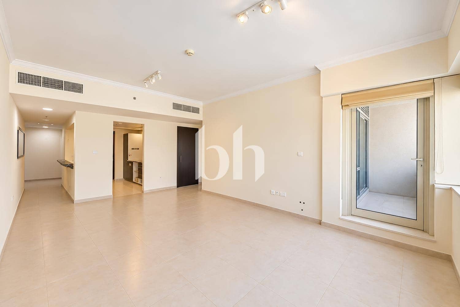 1 Bedroom Apartment in Al Majara 2 - photo 2