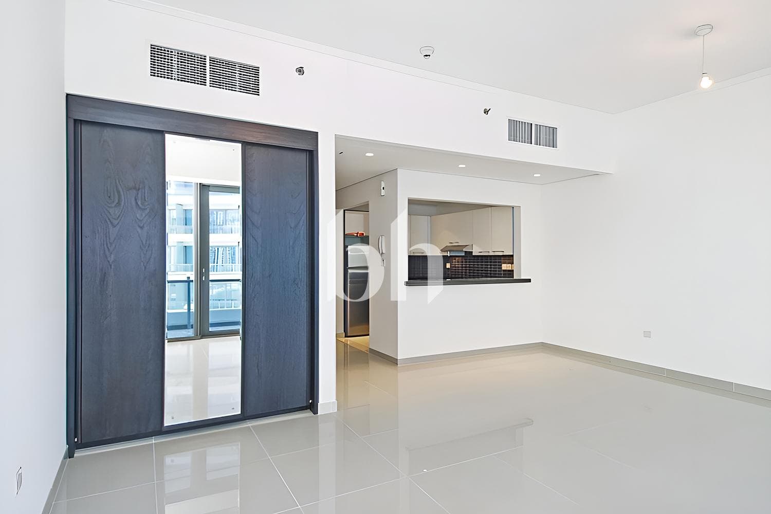 Studio Apartment in Silverene Tower B - photo 1