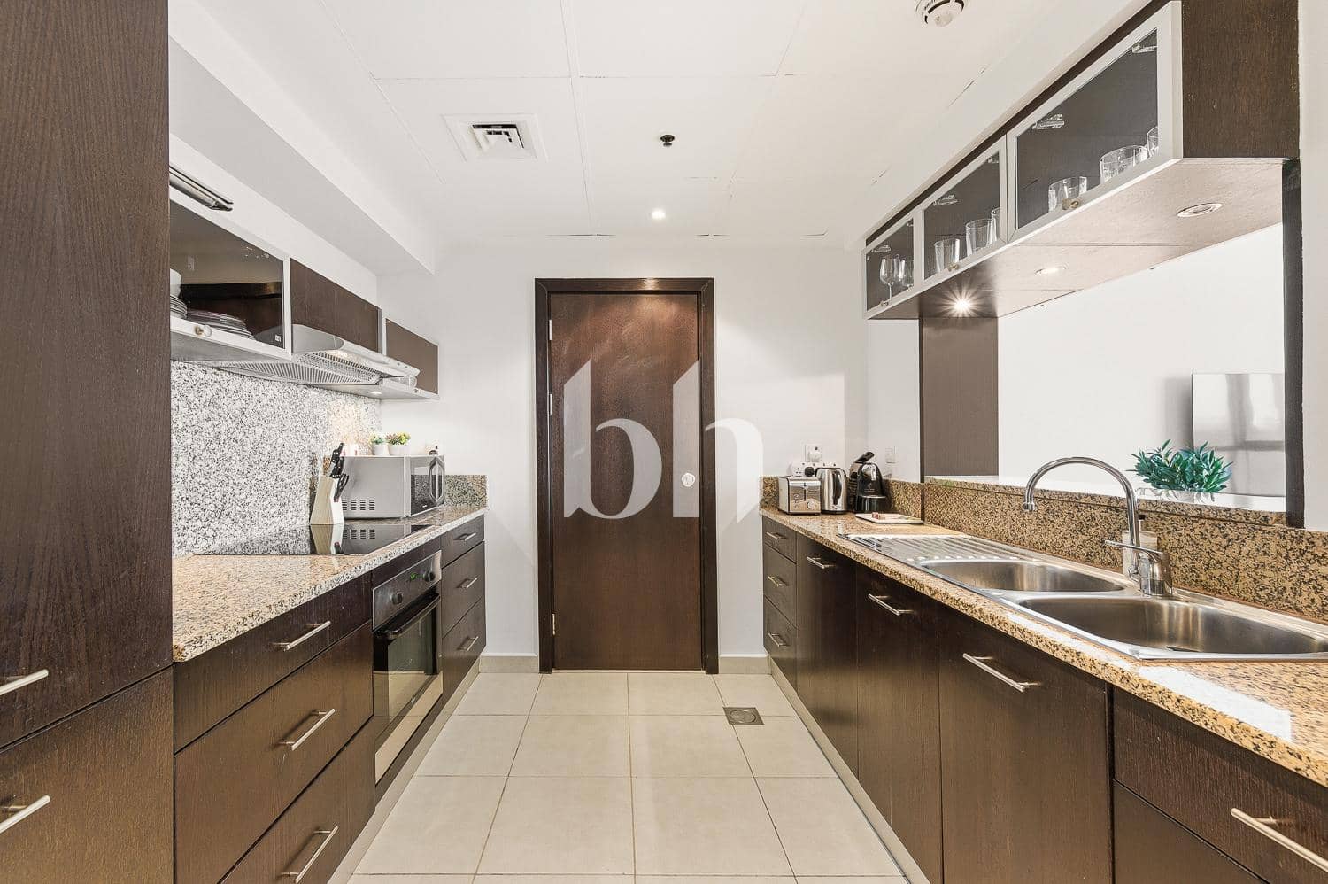 1 Bedroom Apartment in Marina Quays West - photo 2