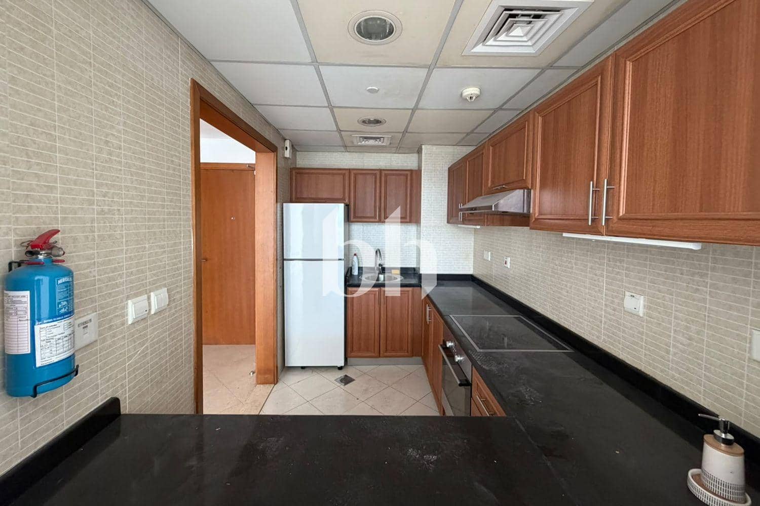 1 Bedroom Apartment in Dorra Bay - photo 1