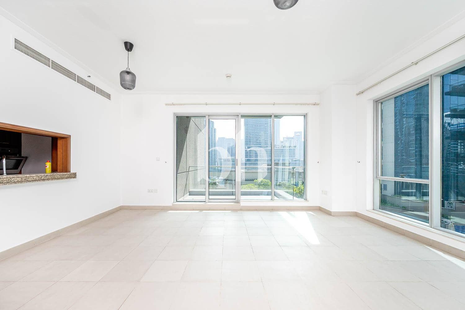 2 Bedroom Apartment in Shemara Tower - photo 1