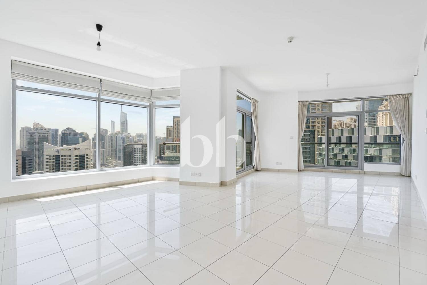 2 Bedroom Apartment in Fairfield Tower - photo 2