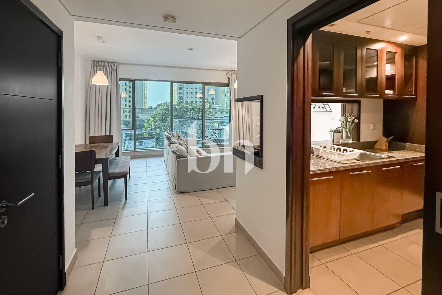 1 Bedroom Apartment in Paloma Tower - photo 2