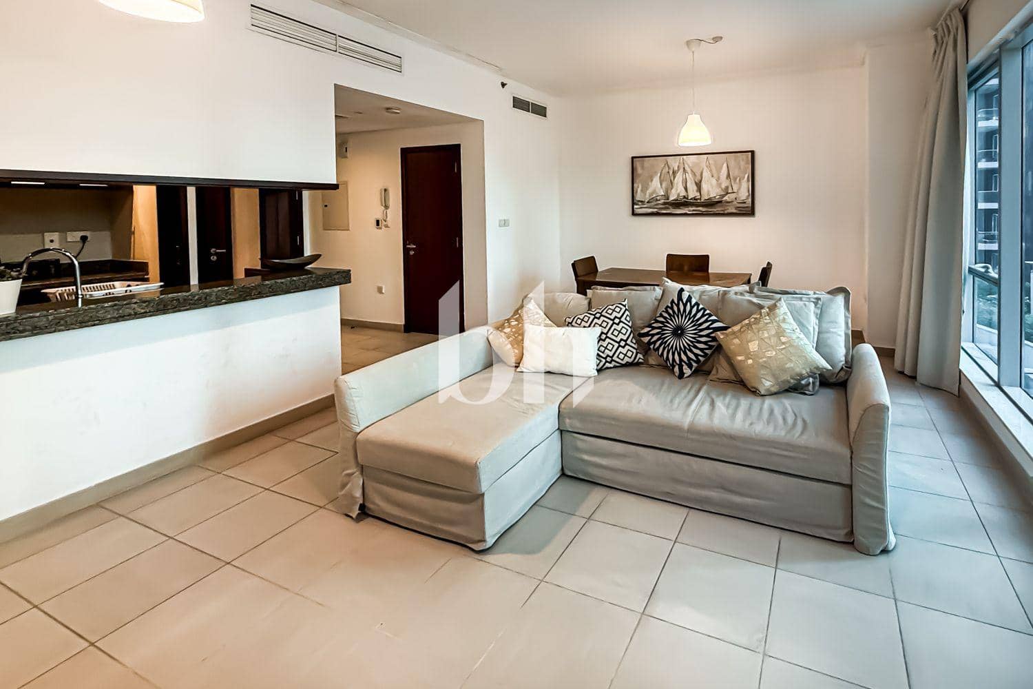 1 Bedroom Apartment in Paloma Tower - photo 2