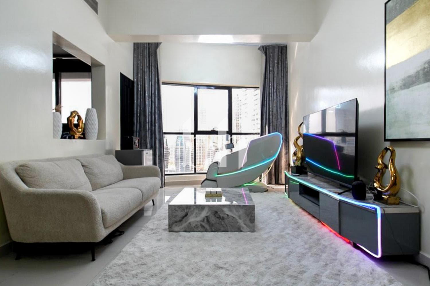 1 Bedroom Apartment in Escan Tower