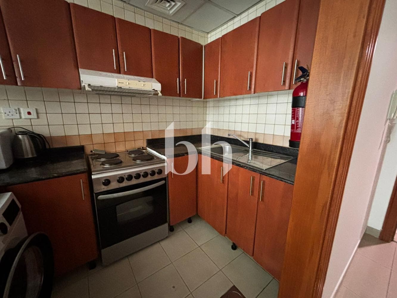 1 Bedroom Apartment in Manchester Tower - photo 2