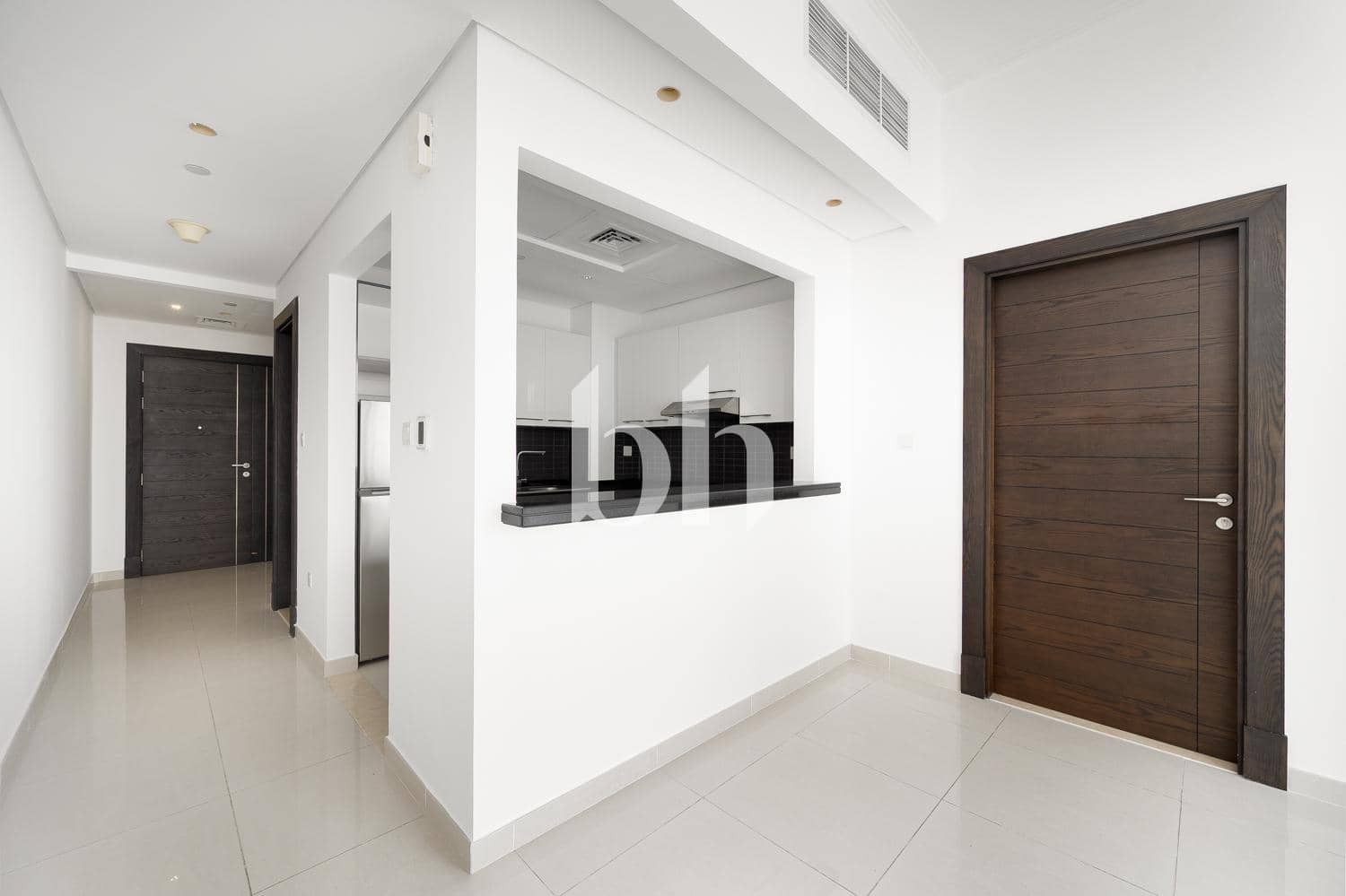 2 Bedroom Apartment in Silverene Tower B - photo 2
