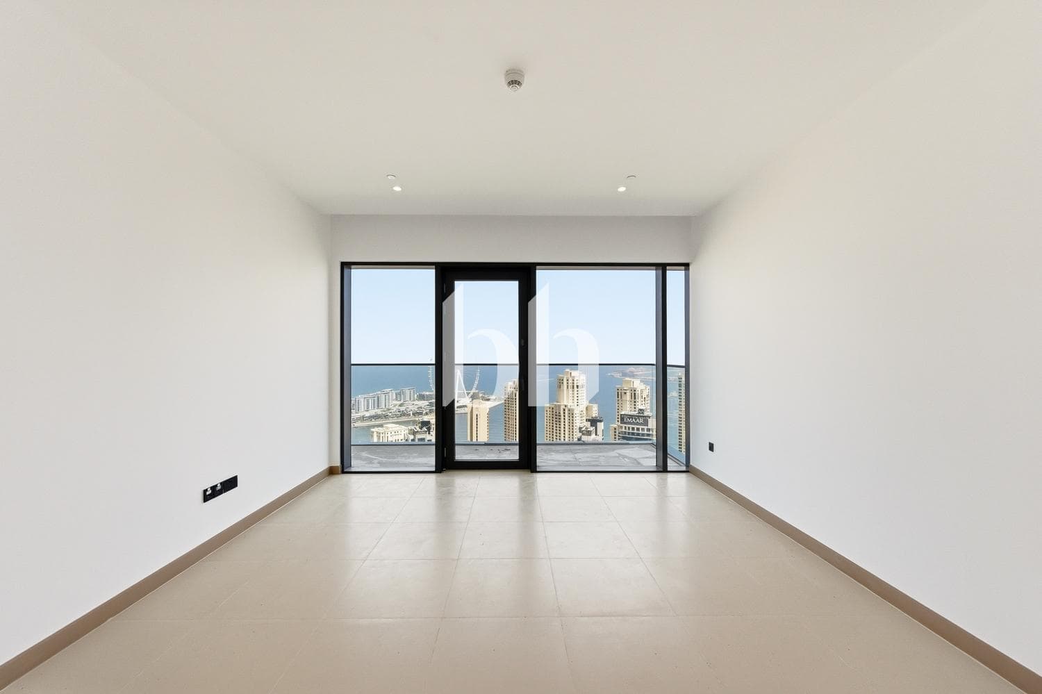 3 Bedroom Apartment in Vida Residences Dubai Marina - photo 1