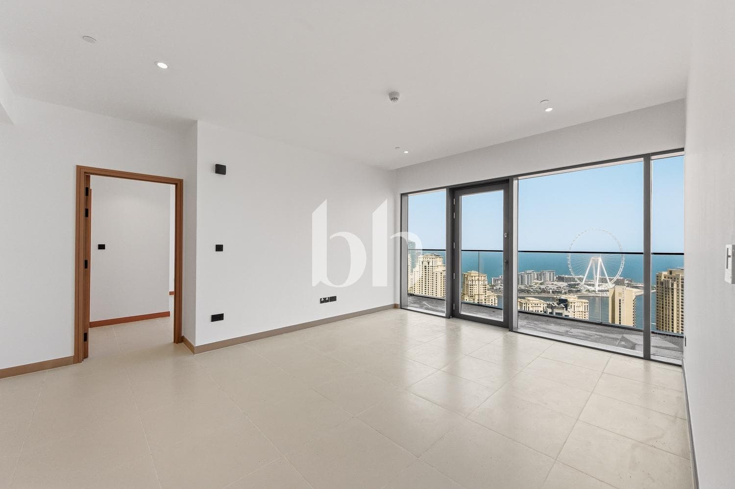3 Bedroom Apartment in Vida Residences Dubai Marina - photo 2
