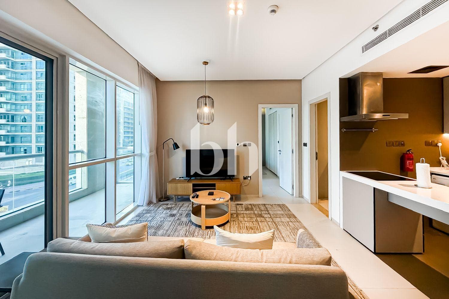 1 Bedroom Apartment in West Avenue Tower - photo 1