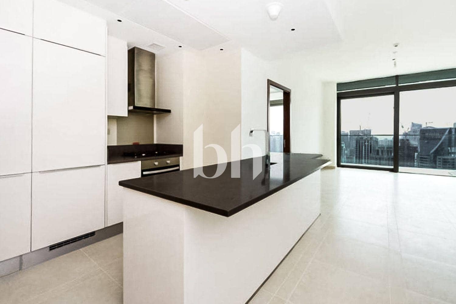 1 Bedroom Apartment in Marina Gate 1 - photo 2
