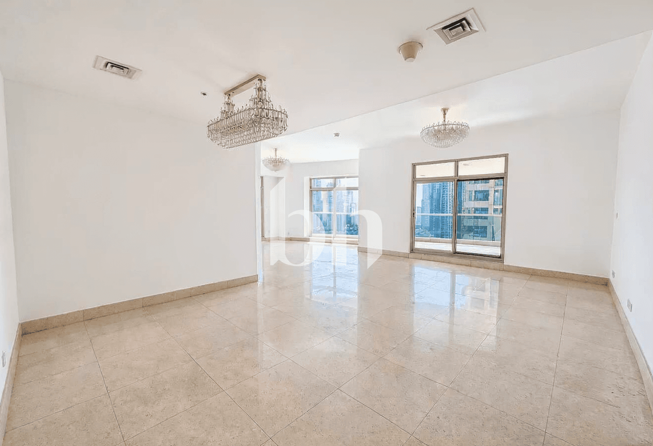 3 Bedroom Apartment in Marina Mansions