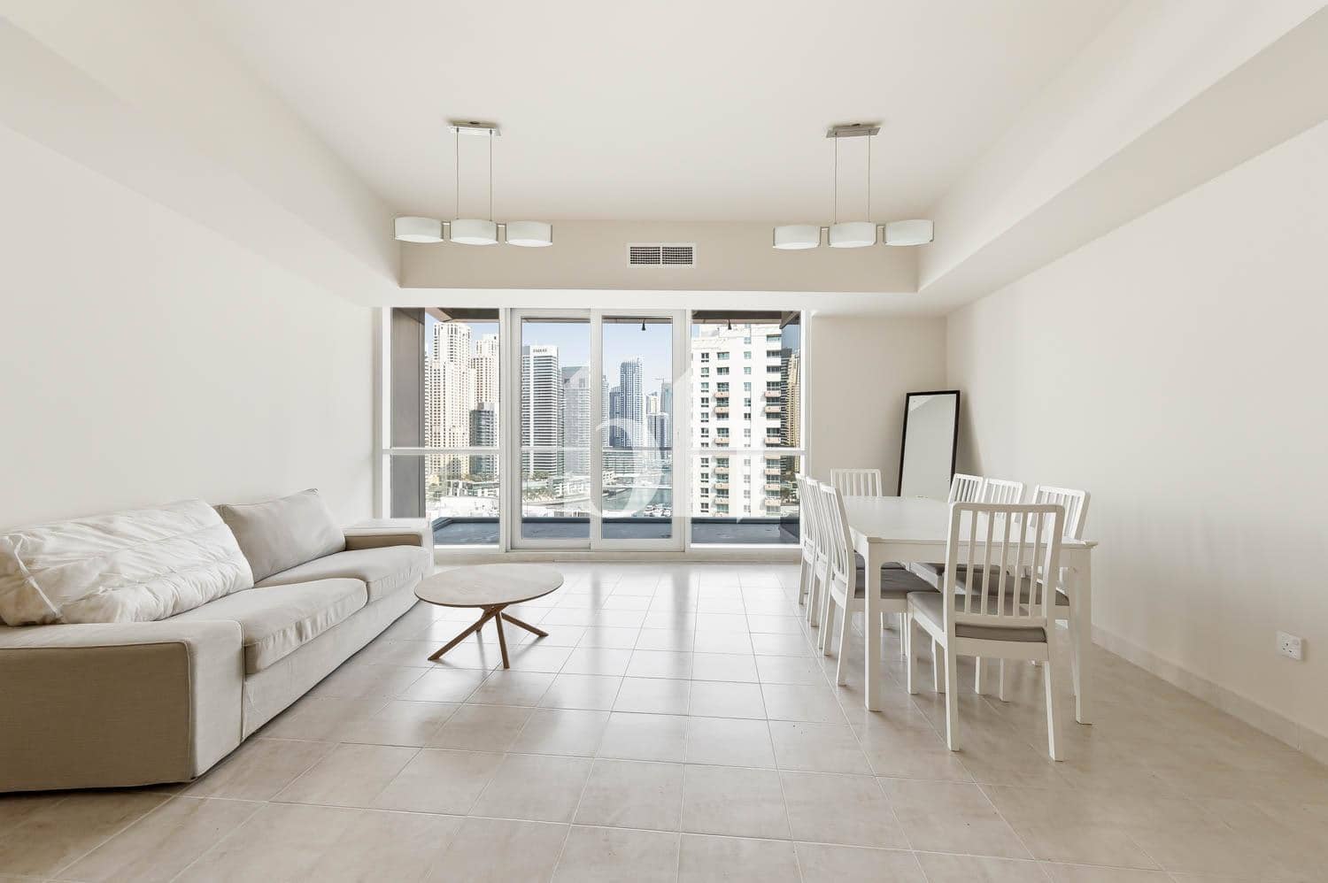 3 Bedroom Apartment in The Waves Tower A - photo 2