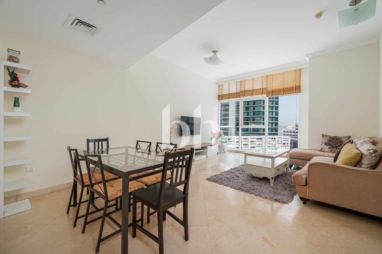 2 Bedroom Apartment in Dorra Bay - photo 2