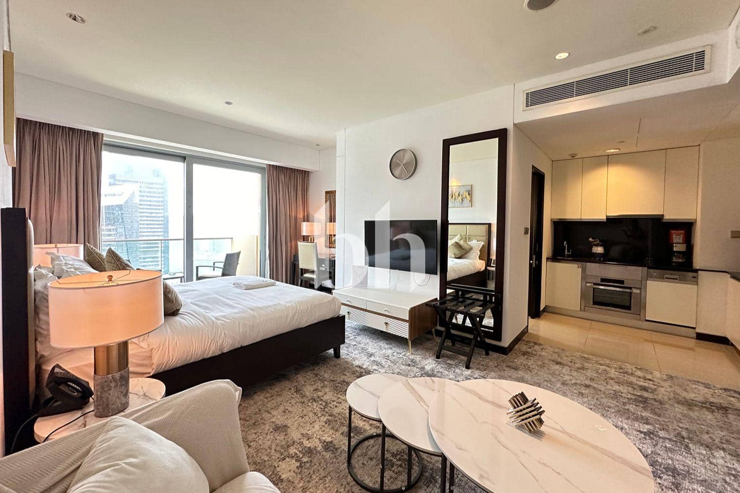 Studio Apartment in JW Marriott Hotel Marina - photo 1