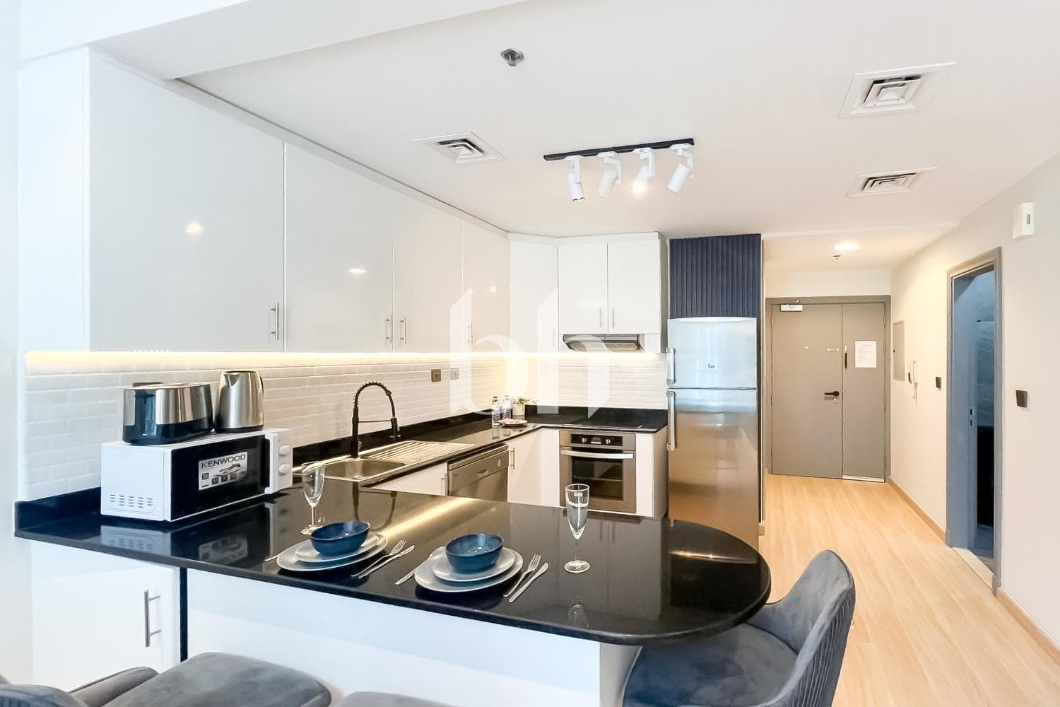 1 Bedroom Apartment in Elite Residence - photo 1