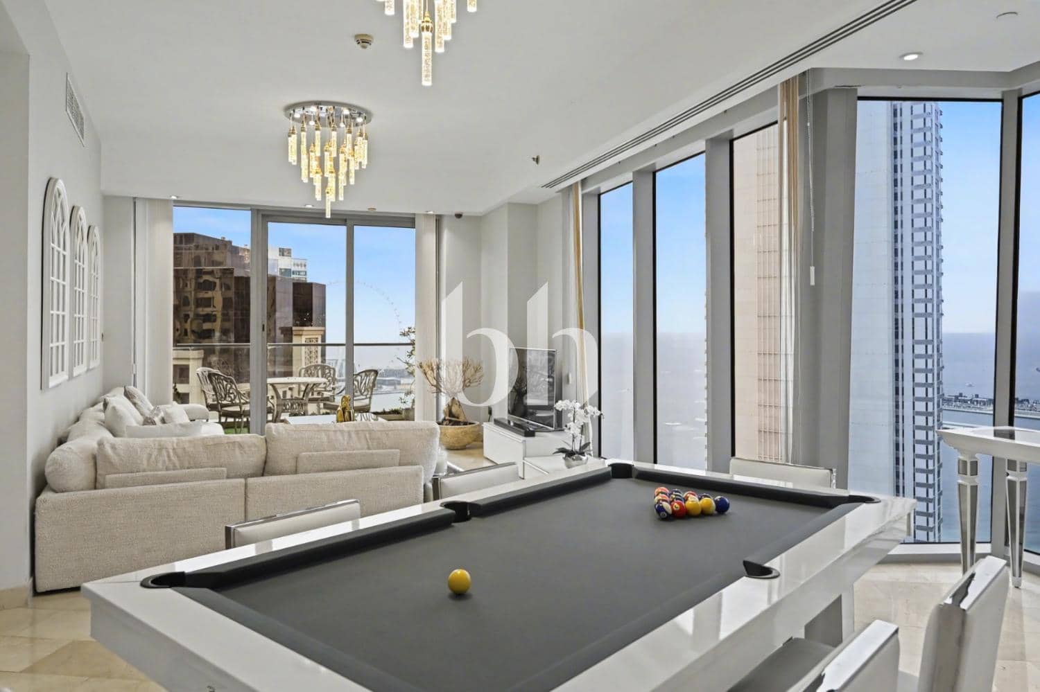 3 Bedroom Apartment in Trident Grand Residence - photo 1