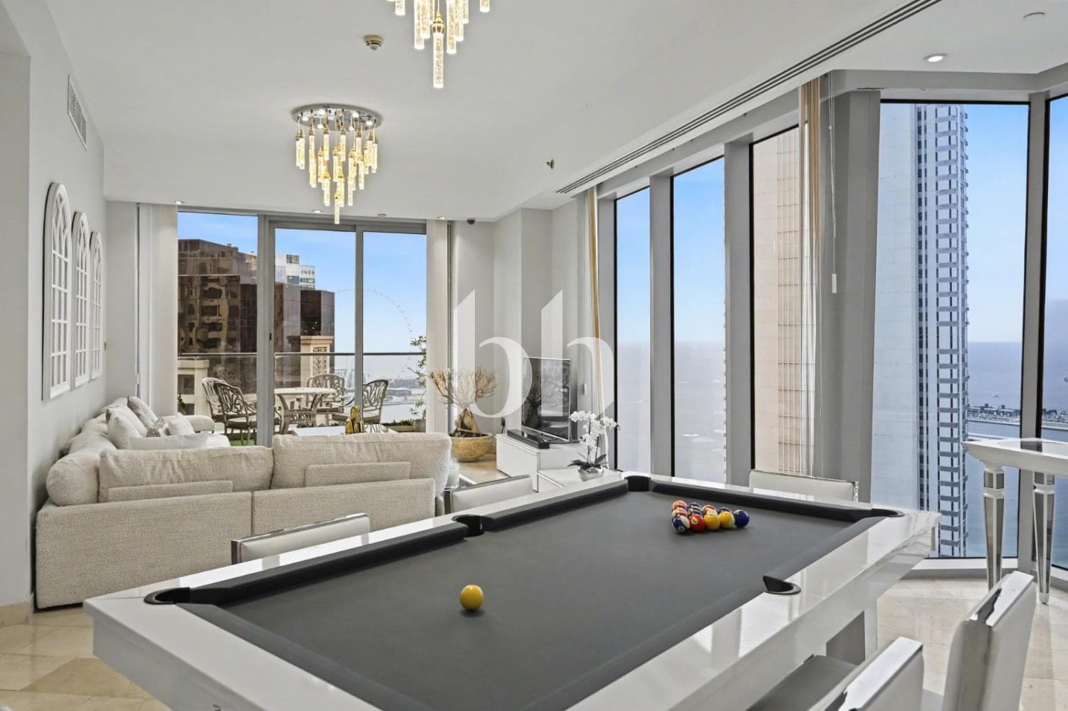 3 Bedroom Apartment in Trident Grand Residence - photo 1
