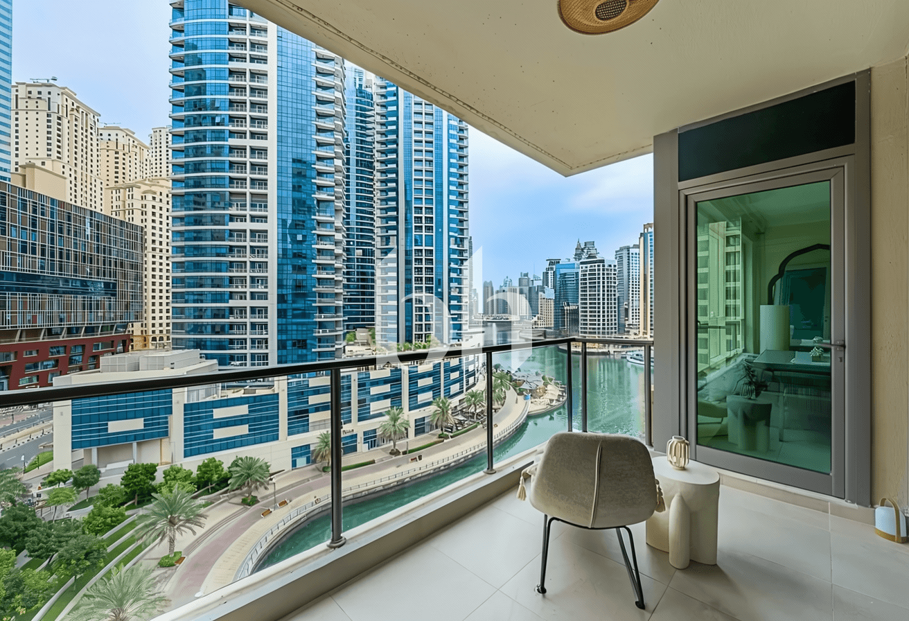 2 Bedroom Apartment in Marina Quays North - photo 2