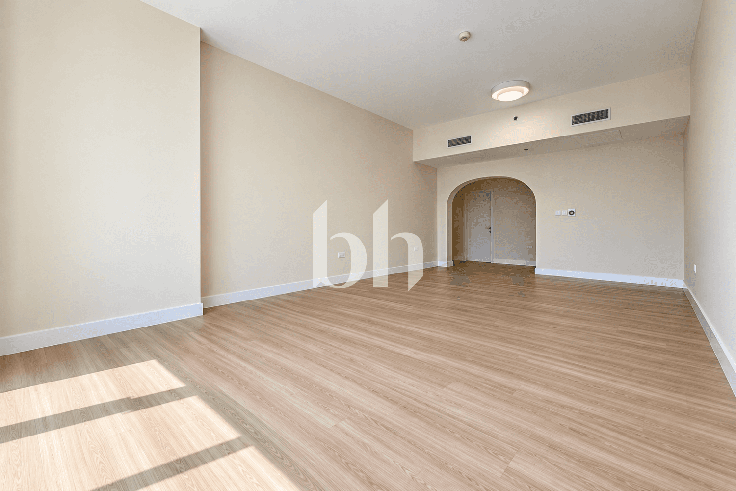 2 Bedroom Apartment in Marina Wharf 1