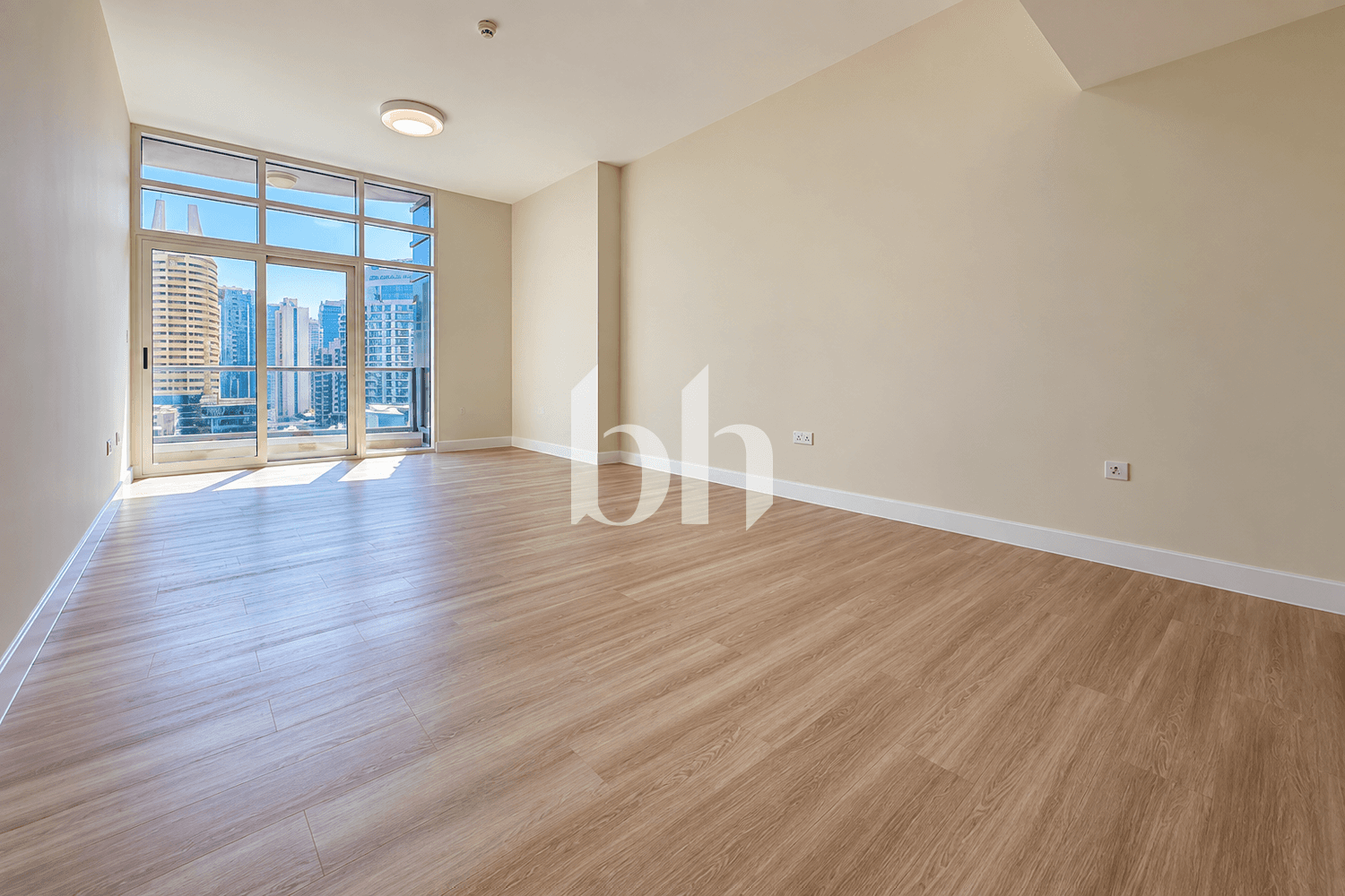 2 Bedroom Apartment in Marina Wharf 1 - photo 1