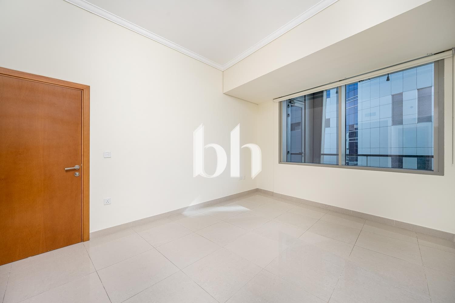 1 Bedroom Apartment in Ocean Heights - photo 2
