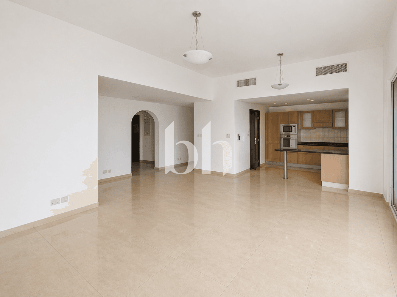 2 Bedroom Apartment in Westside Marina