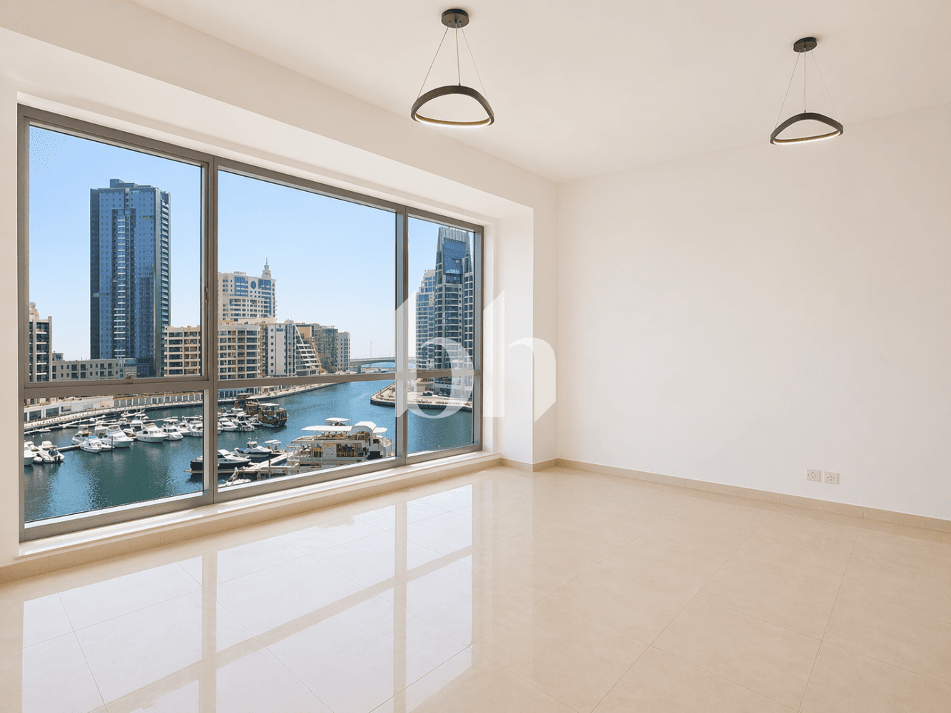 2 Bedroom Apartment in Westside Marina - photo 1