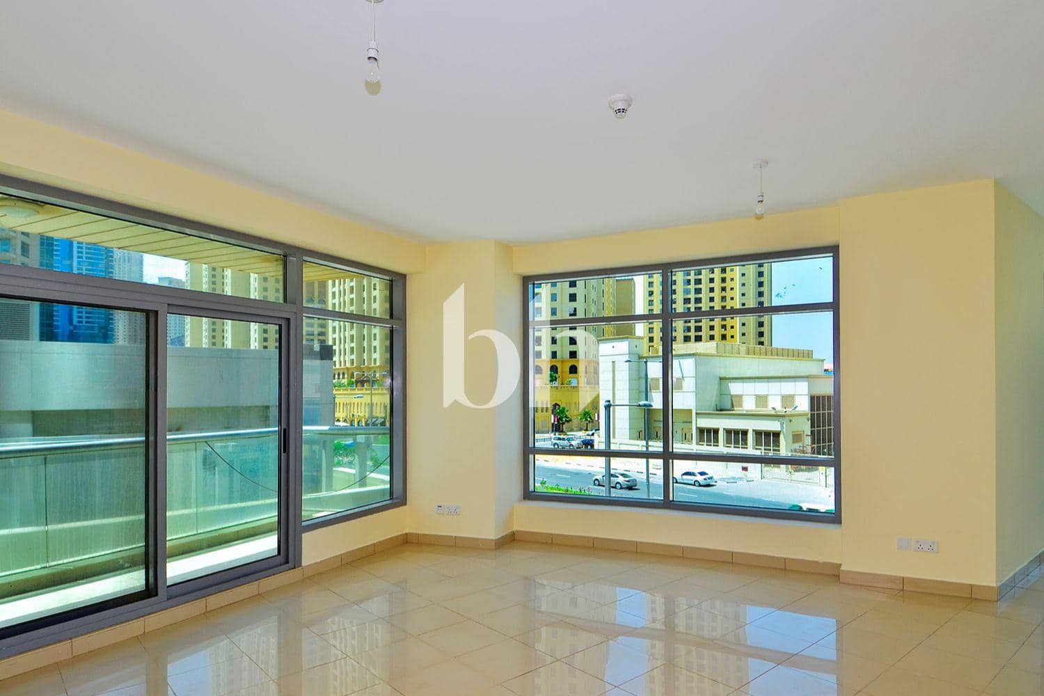 1 Bedroom Apartment in Blakely Tower - photo 1