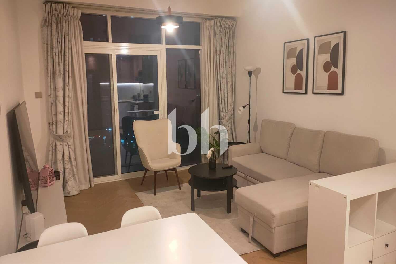 1 Bedroom Apartment in Continental Tower - photo 2
