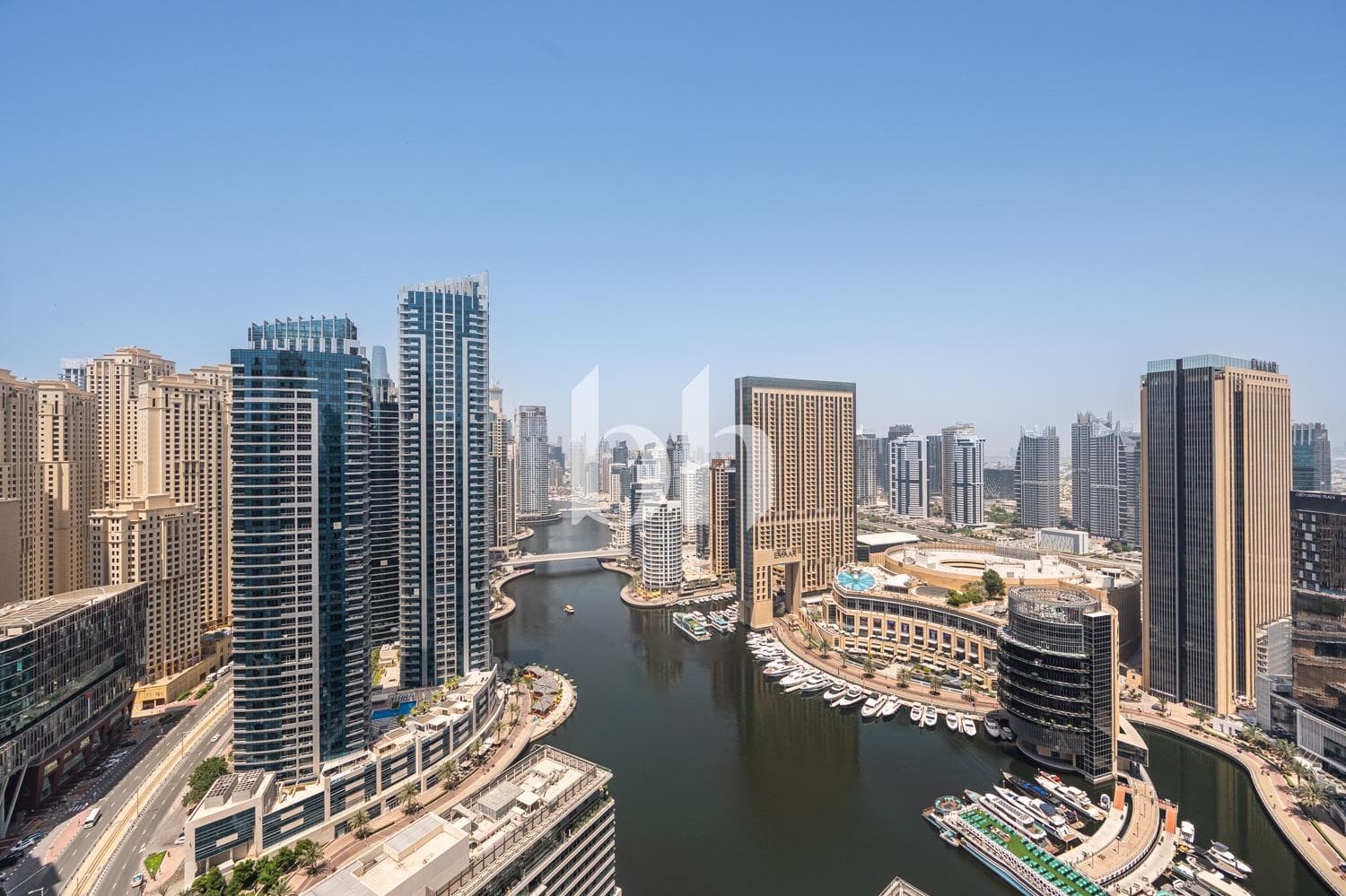 3 Bedroom Apartment in Marina Quays West - photo 2