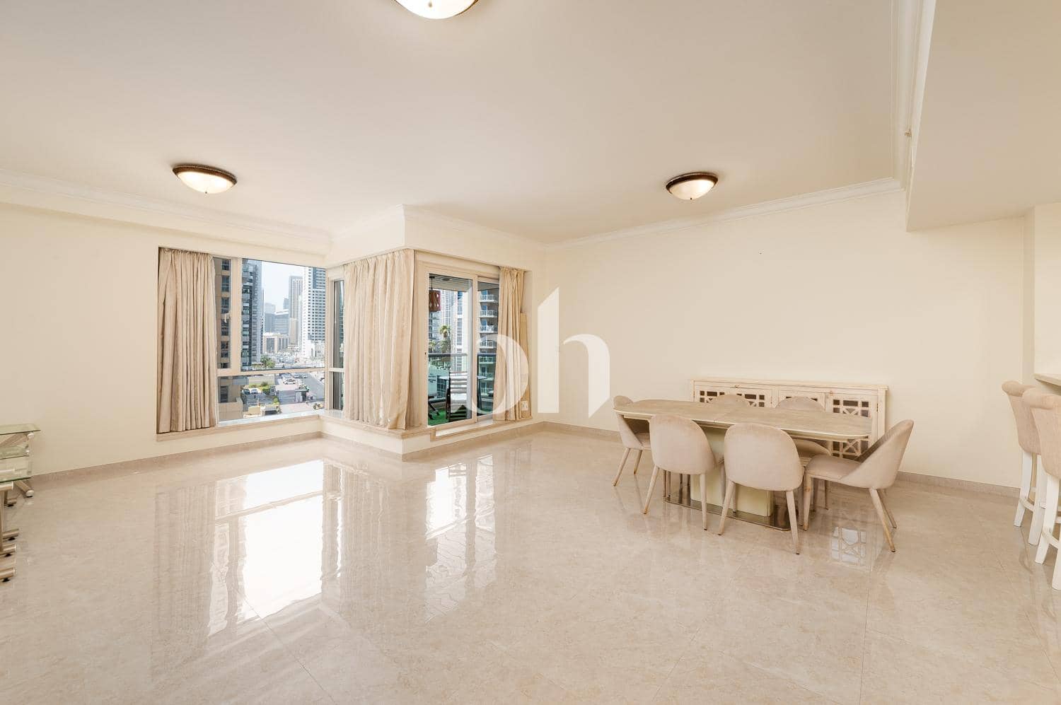 2 Bedroom Apartment in Al Yass Tower - photo 1