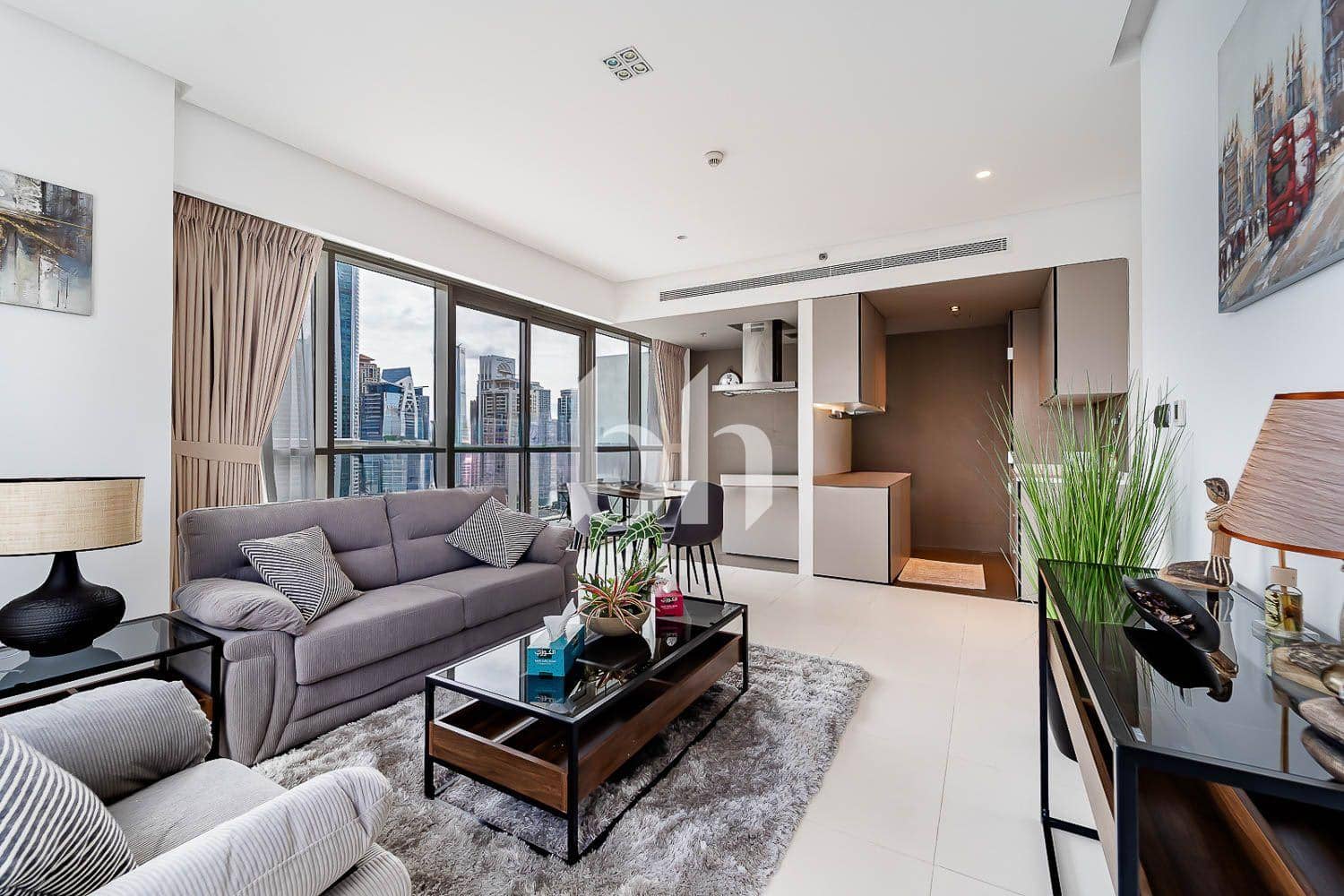1 Bedroom Apartment in West Avenue Tower - photo 2