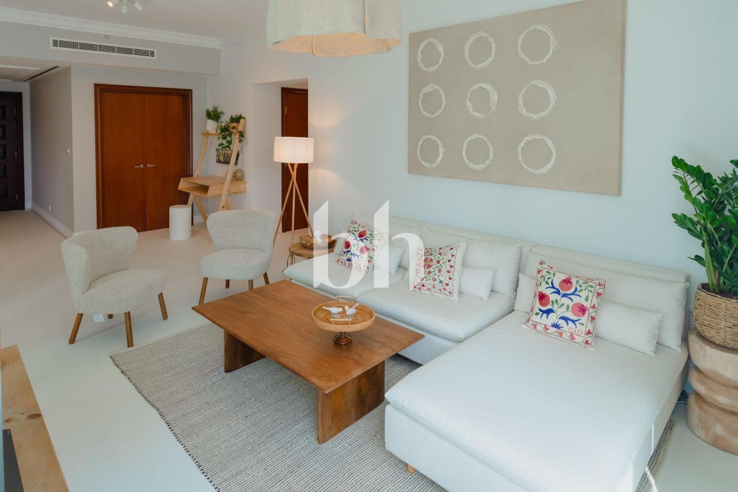 2 Bedroom Apartment in Al Yass Tower - photo 2