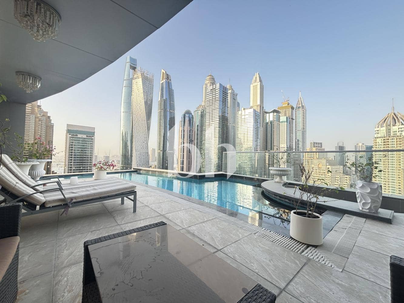 4 Bedroom Penthouse in Marinascape Avant