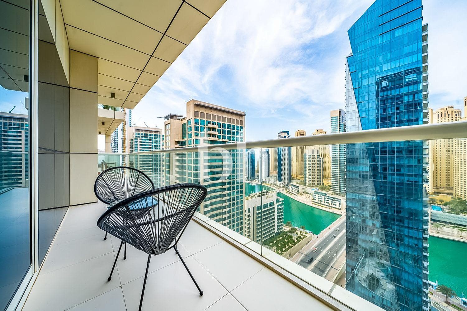 2 Bedroom Apartment in West Avenue Tower