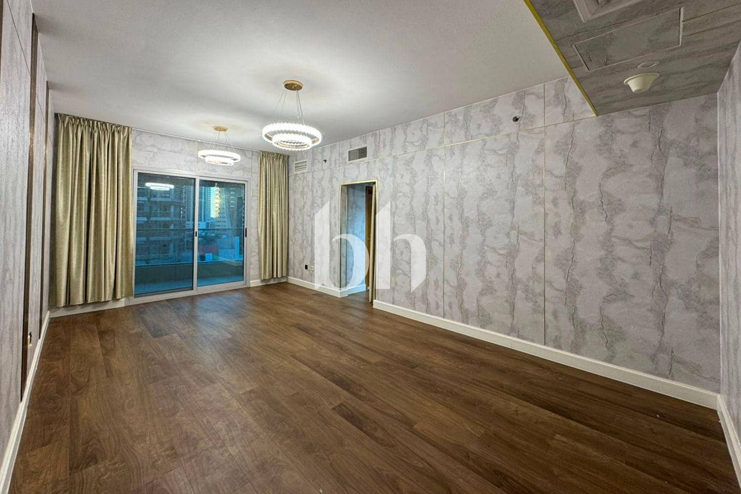 2 Bedroom Apartment in Marina Diamond 6